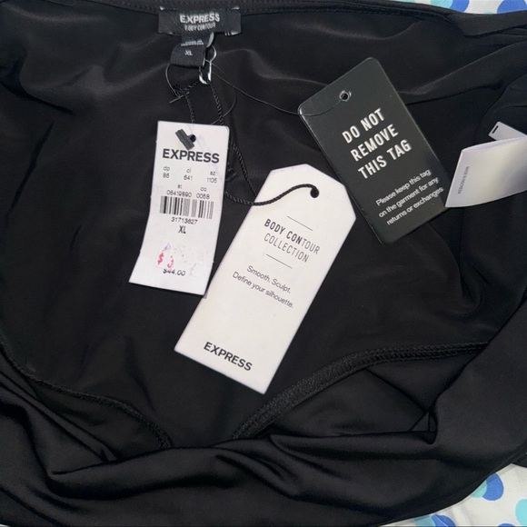 Express XL Body Contour Collection Black Blouse - Picture 3 of 3